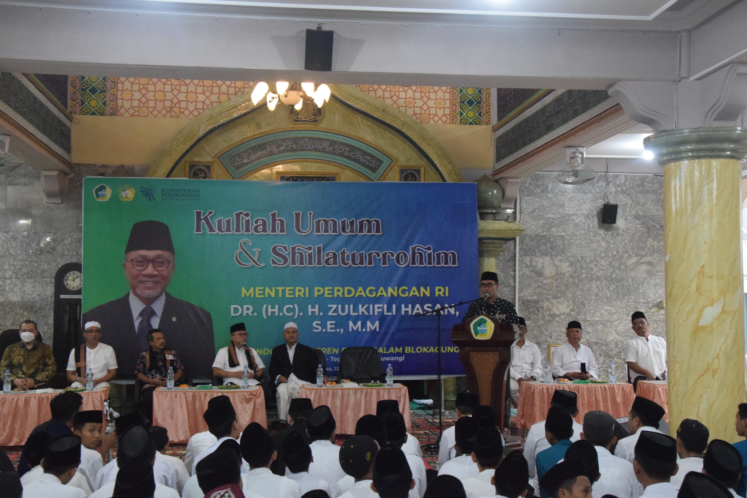 Menteri Perdagangan Republik Indonesia DR. (H.C) H. Zulkifli Hasan S.E.,M.M kunjungi Pondok Pesantren Darussalam Blokagung
